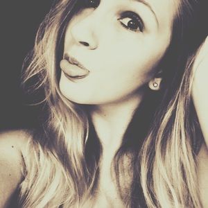 Meet your Posher, Liz